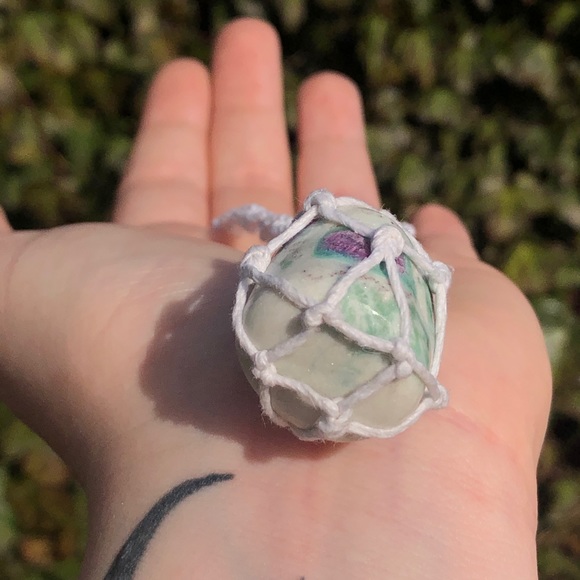 Ruby Fucshite Macrame Necklace - Picture 6 of 7